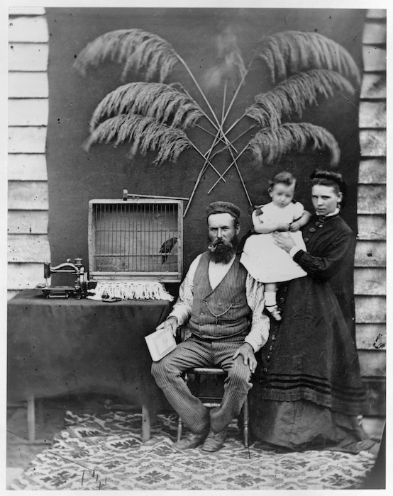 Unidentified Wanganui family and their possessions