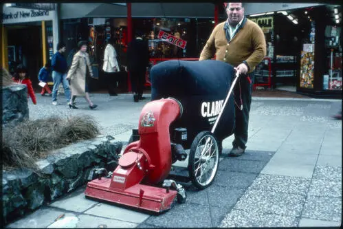 City Council offices, street cleaning