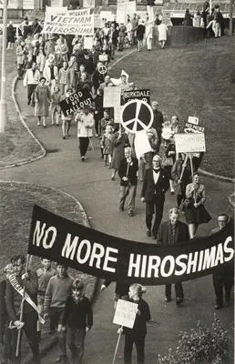 (No More Hiroshimas)