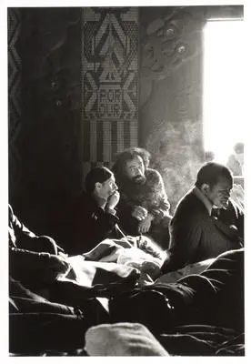 Tukaki wharenui, Te Kaha-nui-a-tiki marae, Te Kaha. Marilyn Webb and Ralph Hotere. Brown Rewiti (right). June 1973