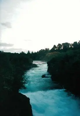 Huka (Falls)