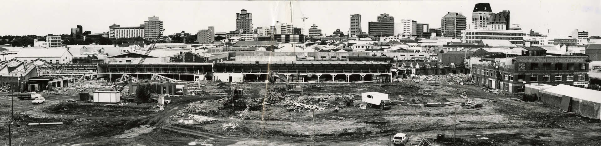 Construction of South City Shopping Centre