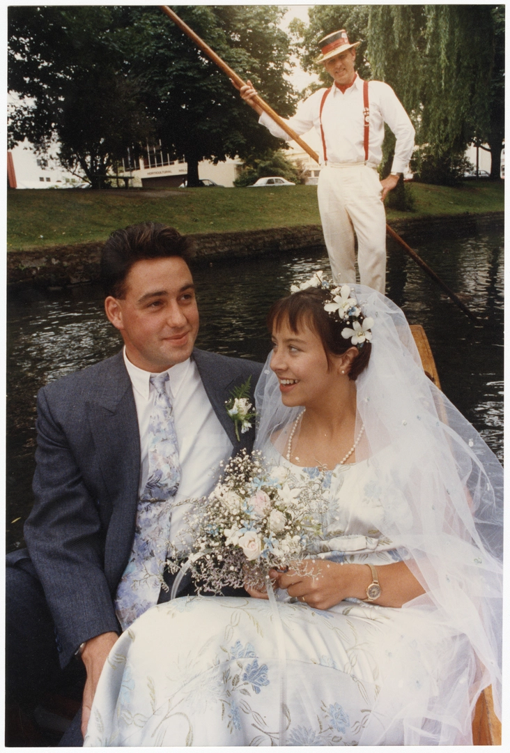 Newlyweds punting on the Avon River