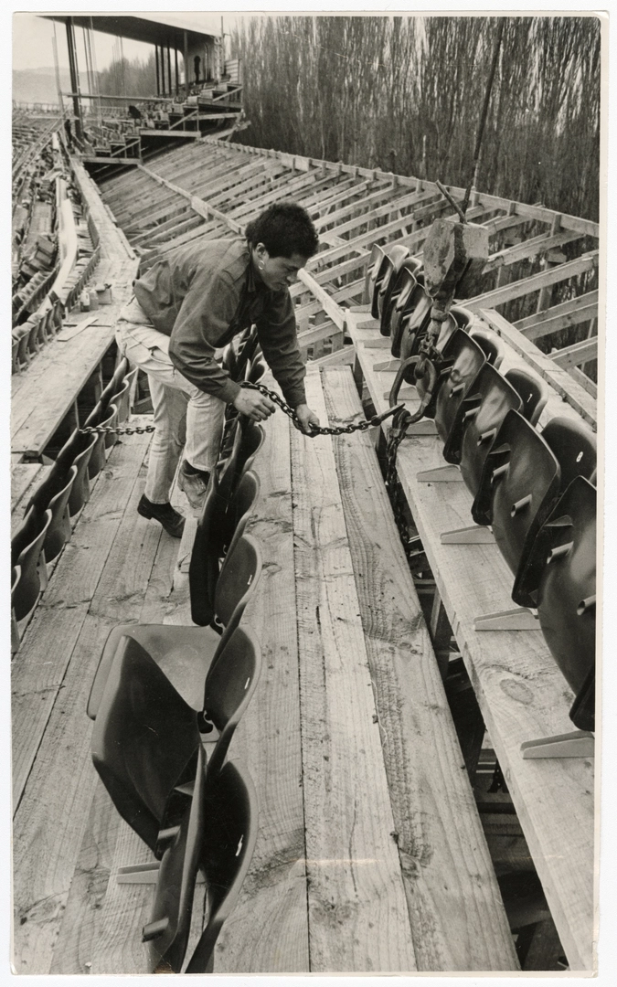 Dismantling temporary seating at QEII Park