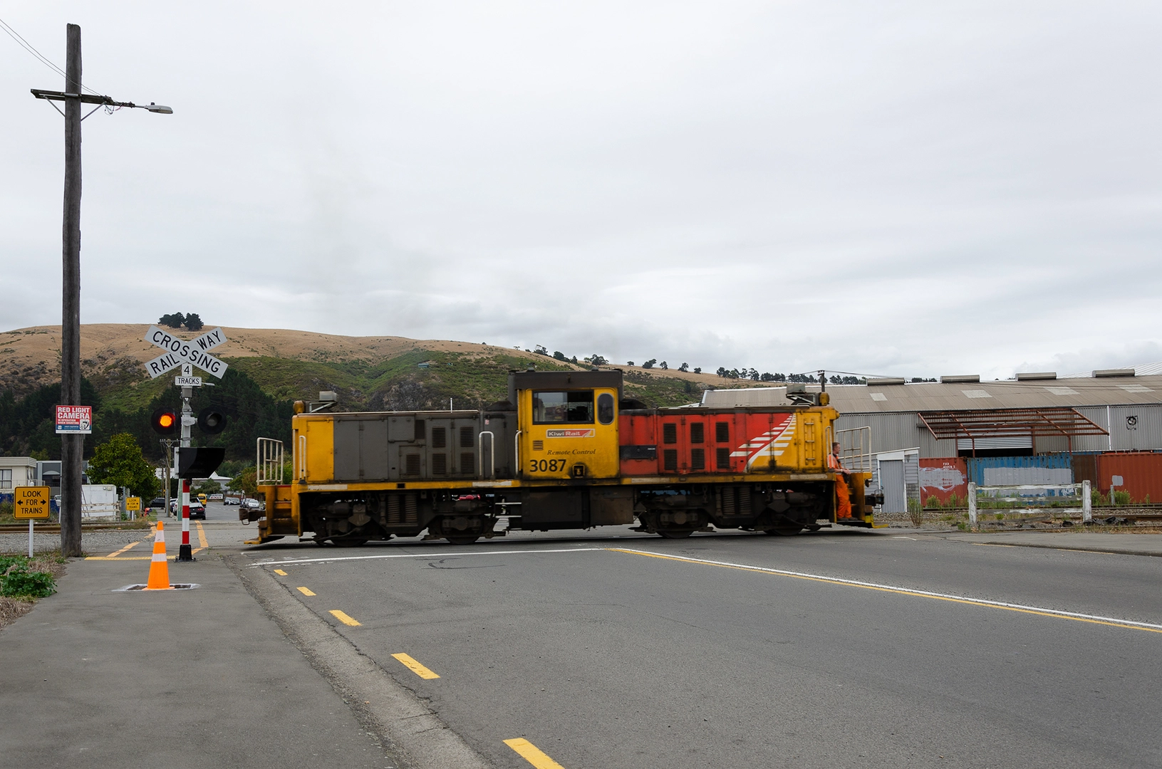 Train crossing Curries Road