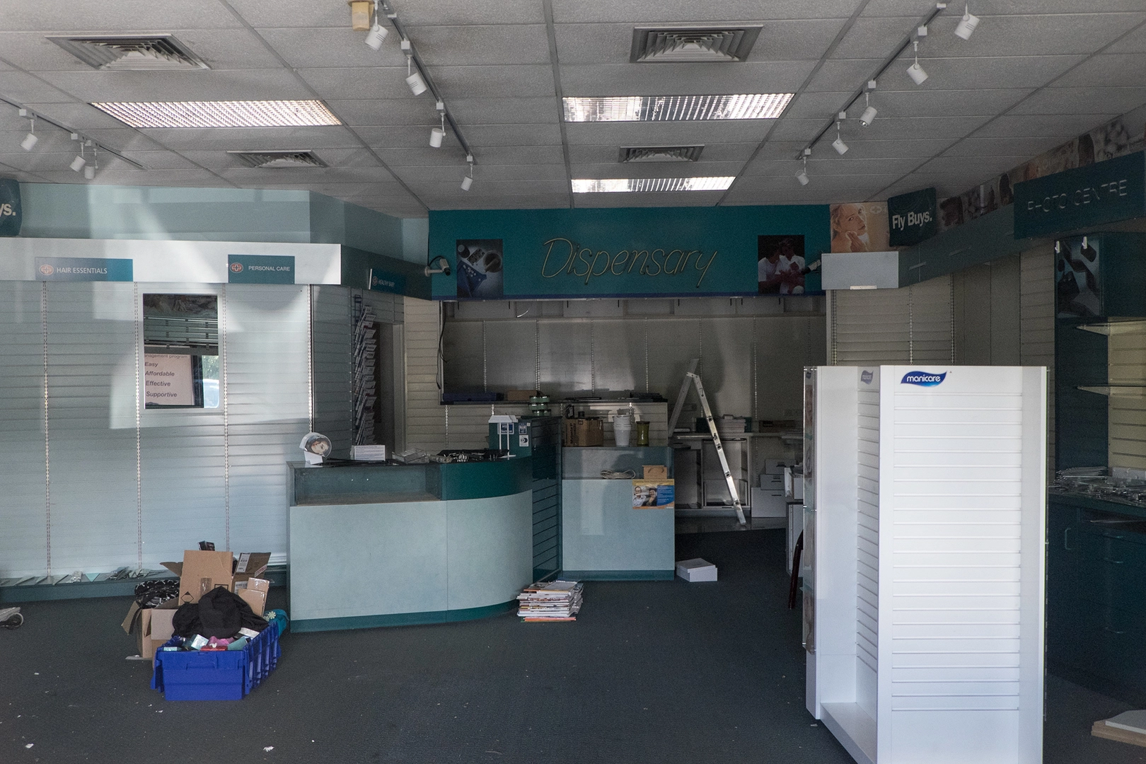 Former Unichem Stantons Pharmacy prior to demolition