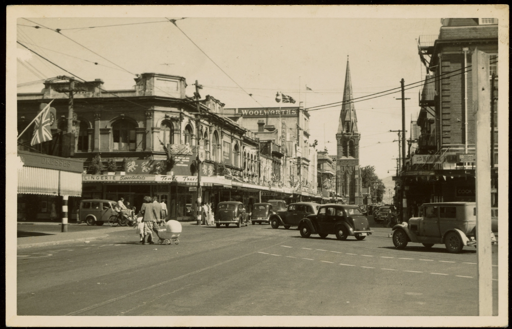 Store decorations for Royal Visit, Woolworths, Colombo Street