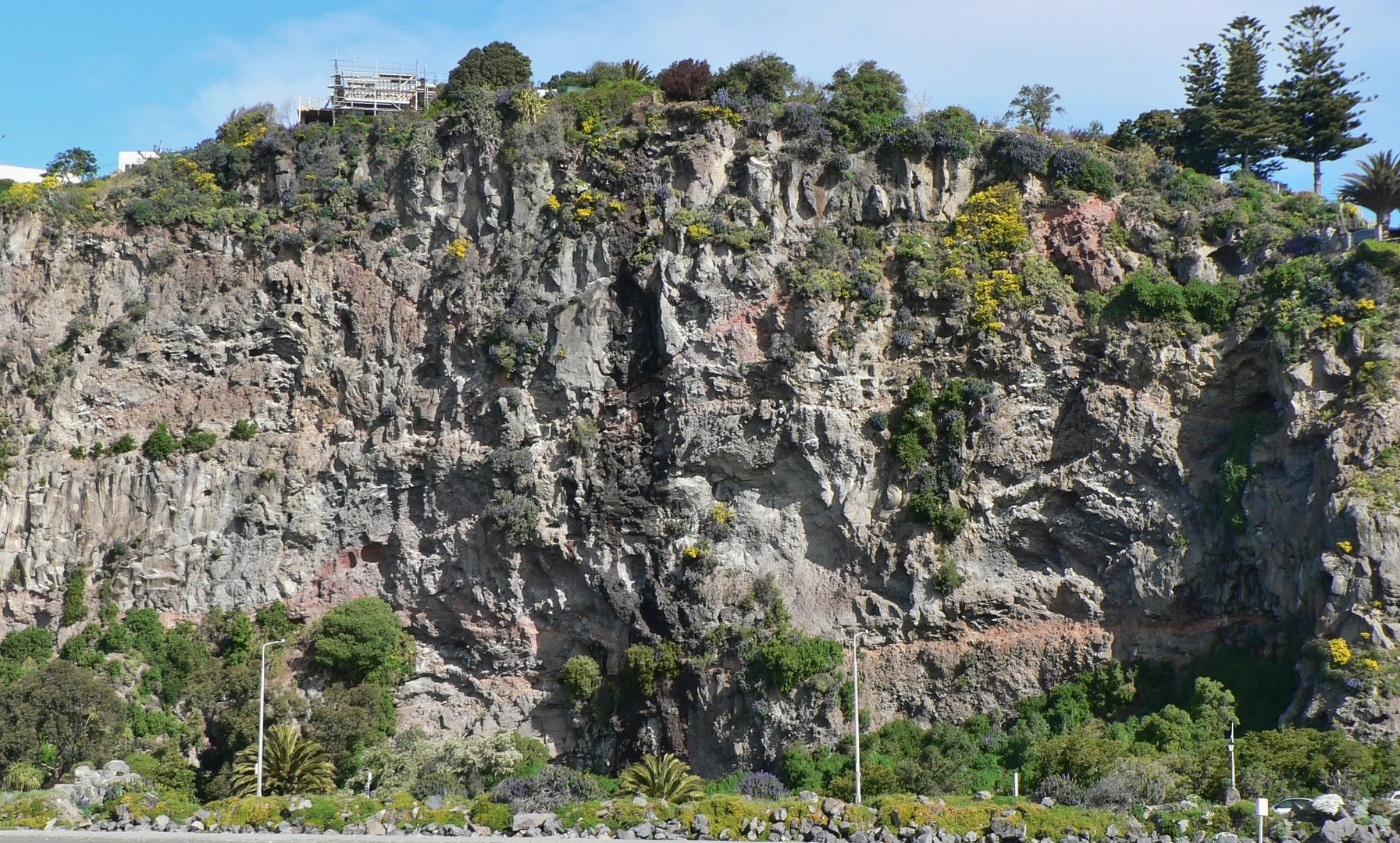 Cliffs at Peacocks Gallop