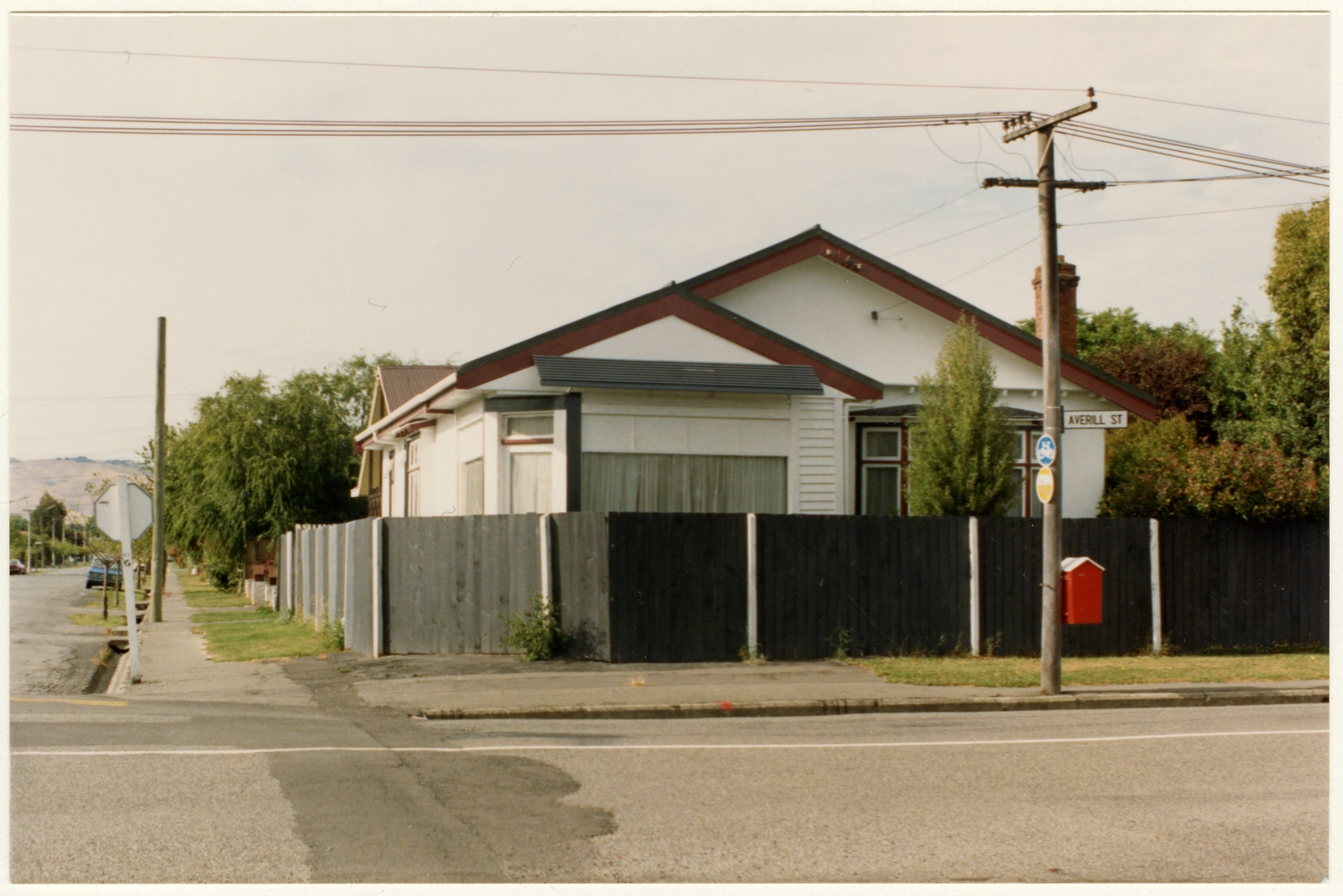 Shop dwelling on Averill Street