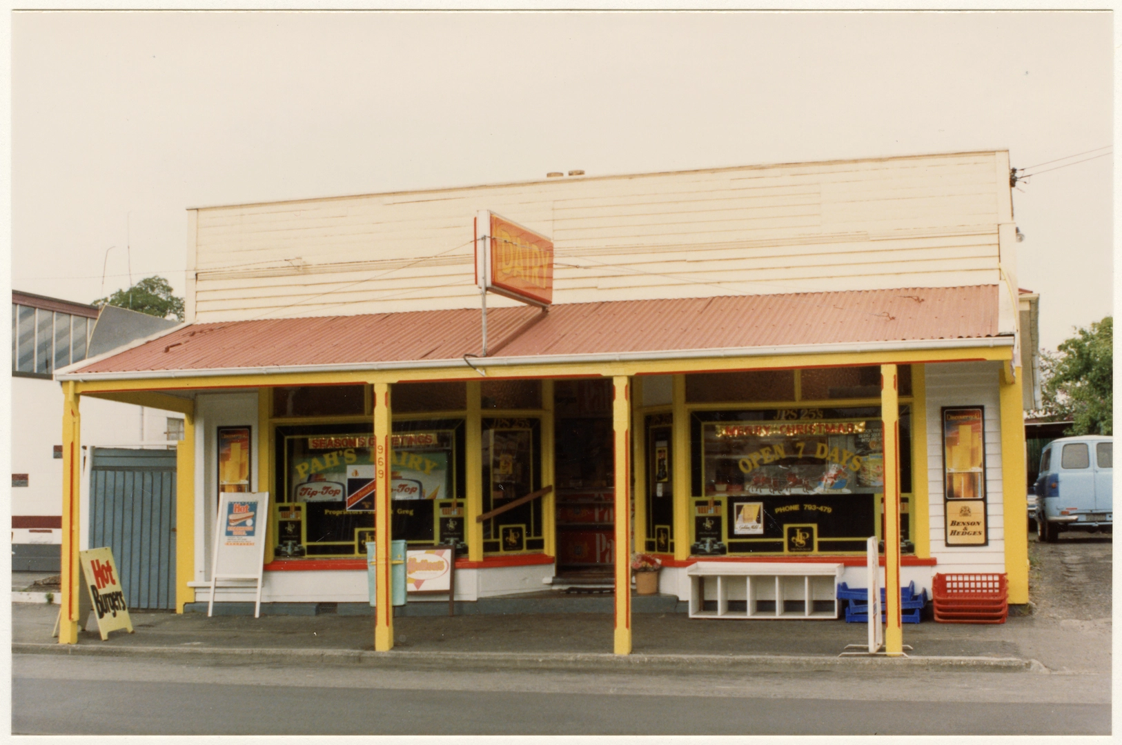 Pah's Dairy on Colombo Street