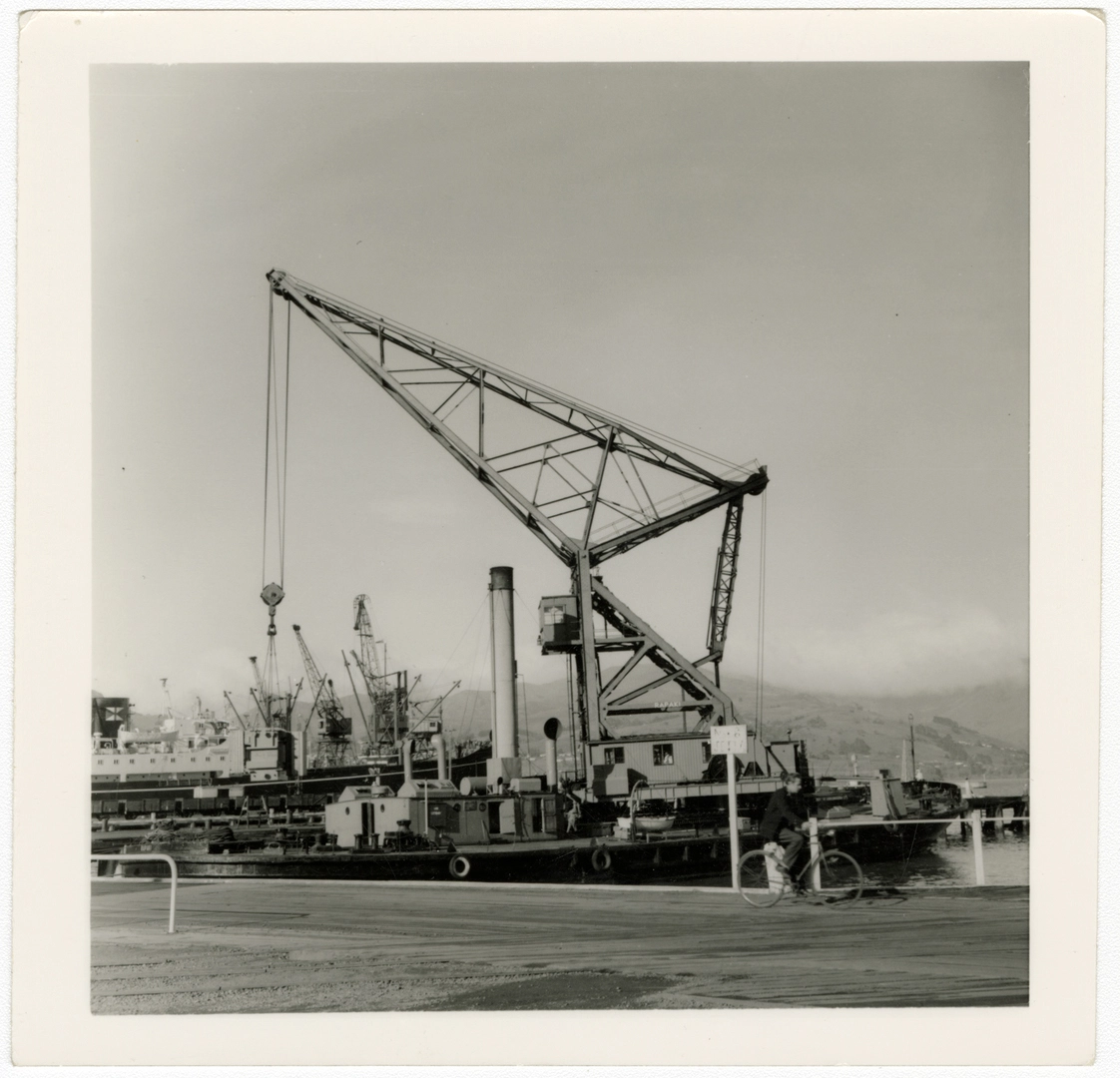 Floating crane unloading transformer