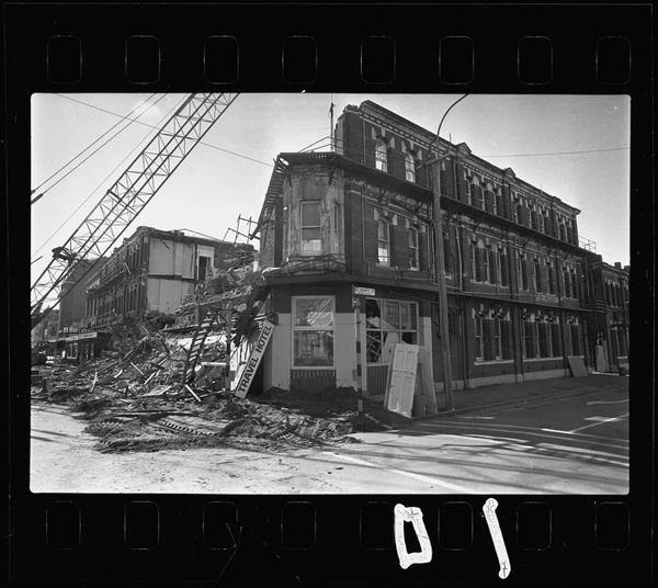 Railton Travel Hotel during demolition