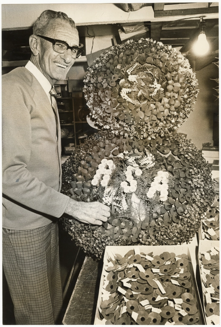 Returned Servicemen's Association wreath