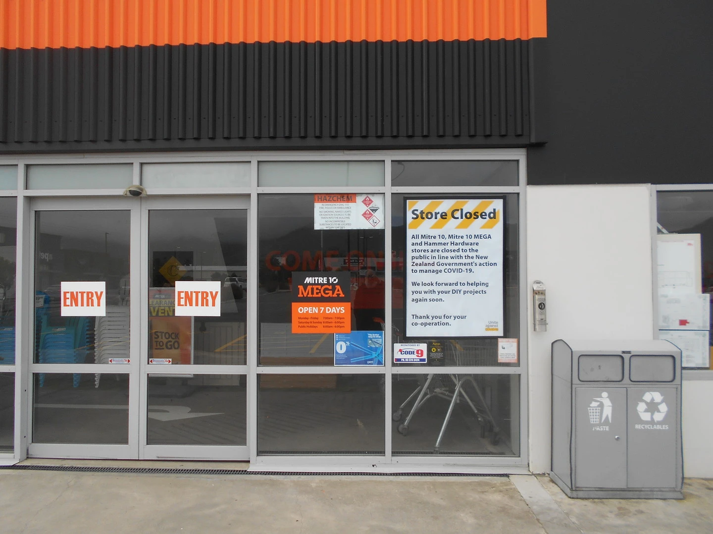 Mitre 10 Ferrymead entrance