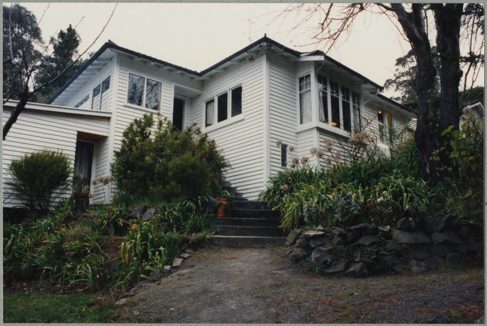 Ngaio Marsh House, garden and entry