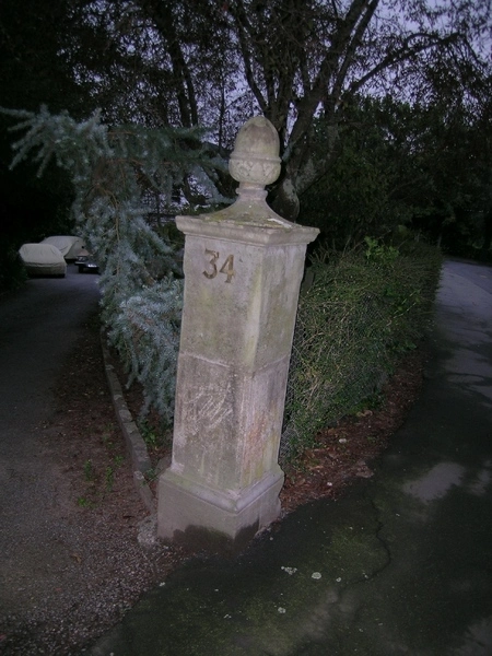 34 Macmillan Avenue
