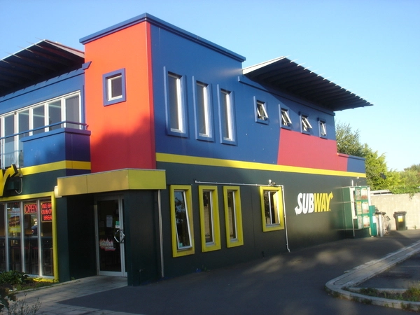 330 Colombo Street