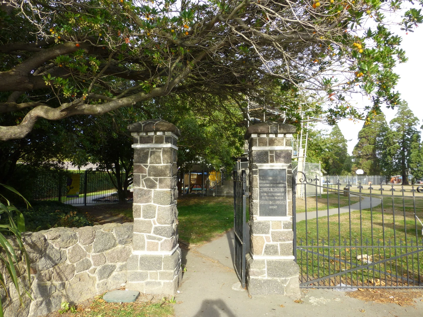 Sheldon Park gates