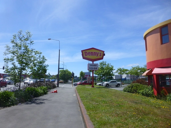 Denny's on Moorhouse Avenue