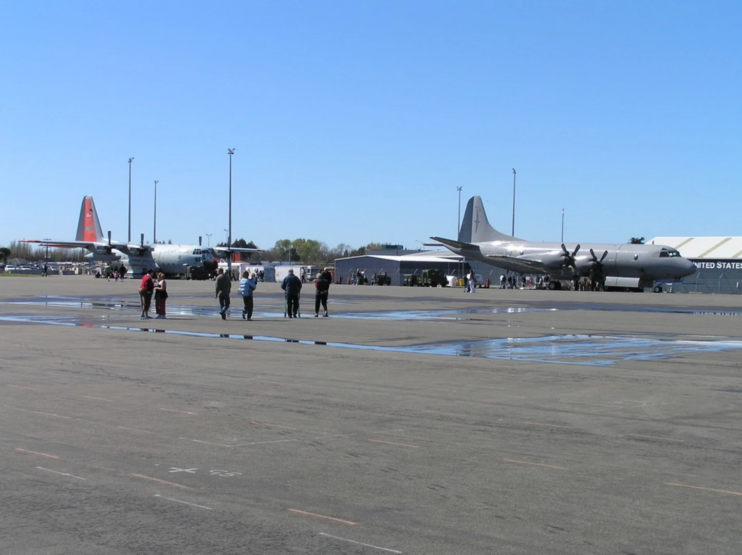 Lockheed LC-130 and P-3 Orion
