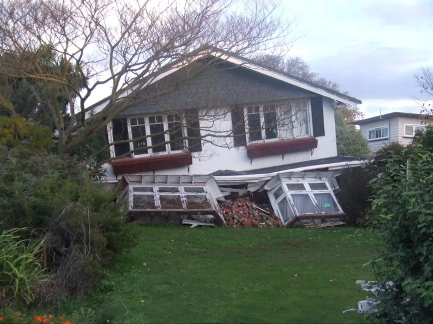 Earthquake damaged house