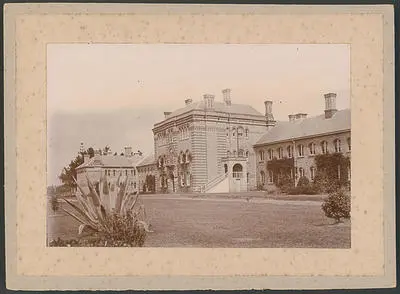 [Exterior view of the Avondale Lunatic Asylum]