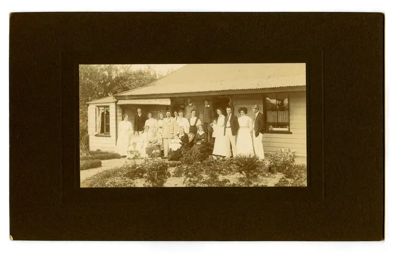 Photograph, Black and White: Lovell-Smith extended family at Westcote 1908