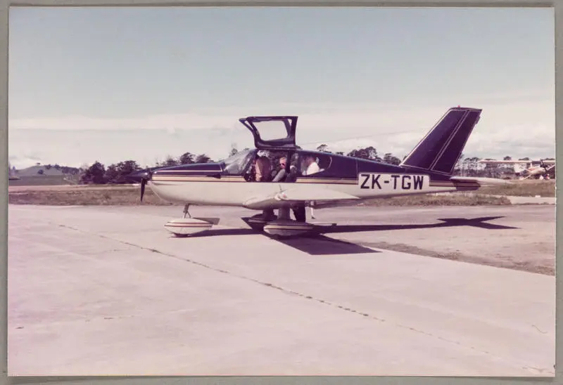 ZK-TGW Aerospatiale TB-9 Tampico 176 28.8.83 Dairy Flat