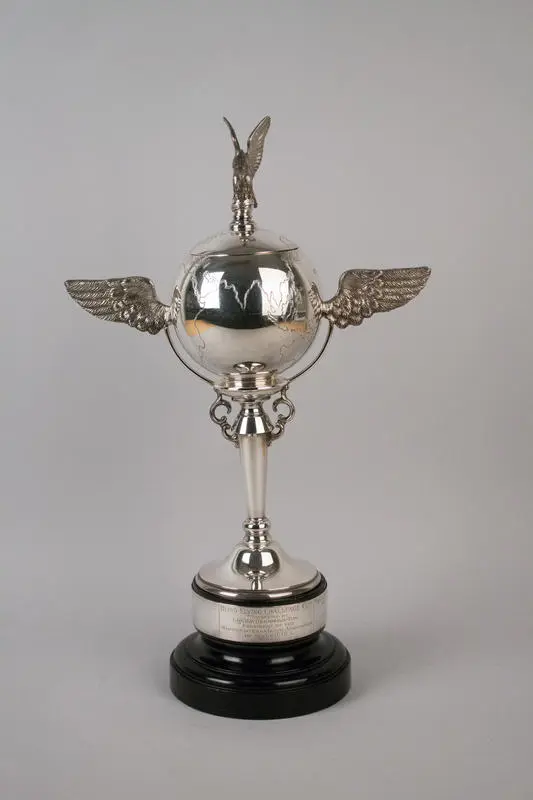 Trophy Blind Flying Trophy