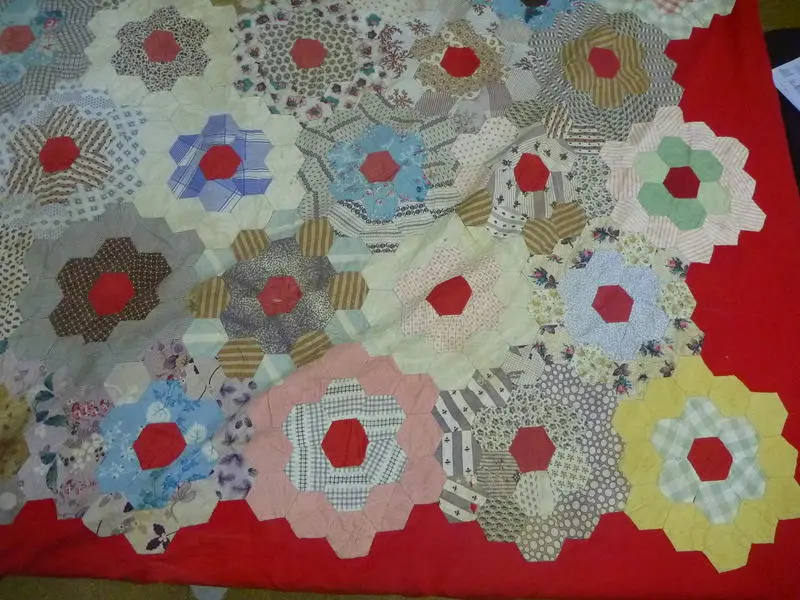 Quilt Grandmother's Flower Garden quilt