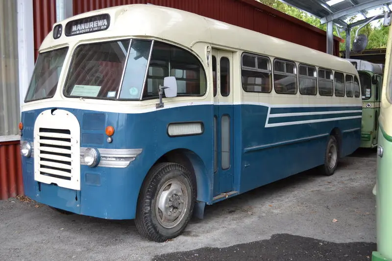 Bus Bedford SB3 NZ Railways Road Services