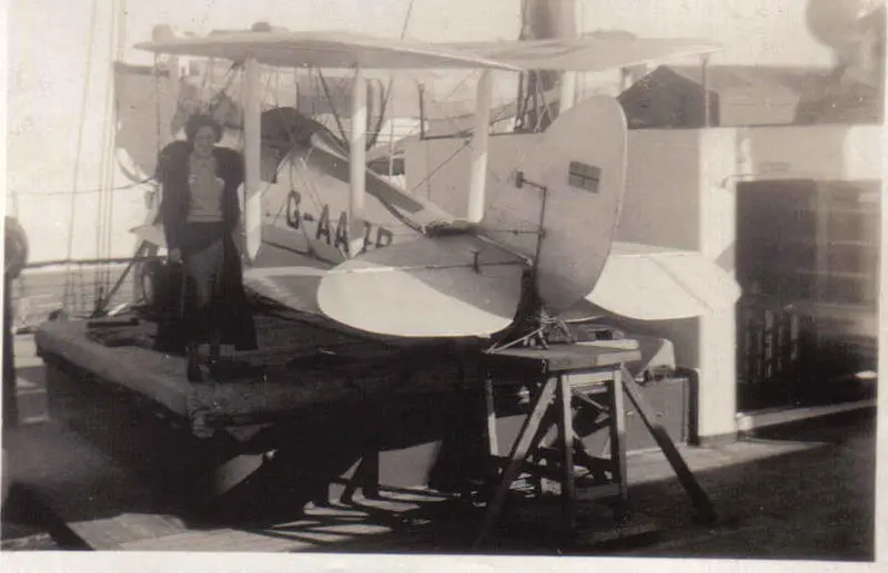 DH.60 Gipsy Moth, Jean Batten's aircraft on board ship from Sydney to N Z