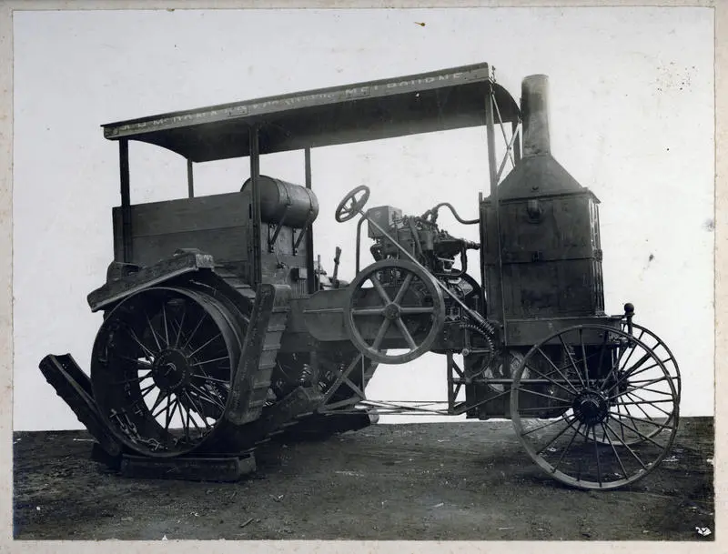 McDonald & Co PED-RAIL E-D 30 hp tractor, 1910