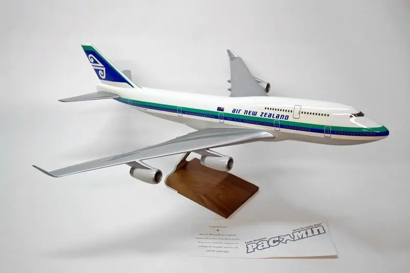 Model Aeroplane Air New Zealand Boeing 747-400