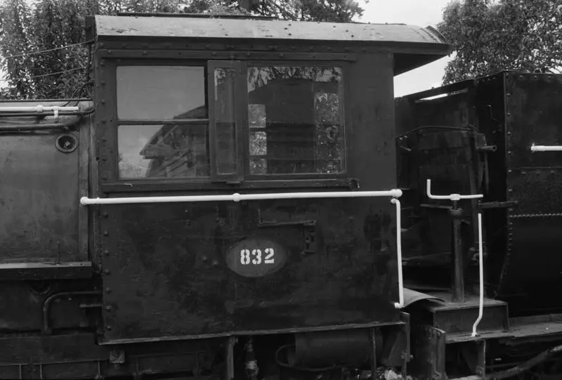 Photograph of locomotive AB 832