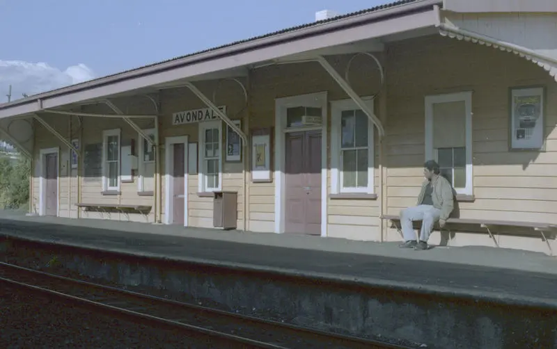 Photograph of Avondale railway station