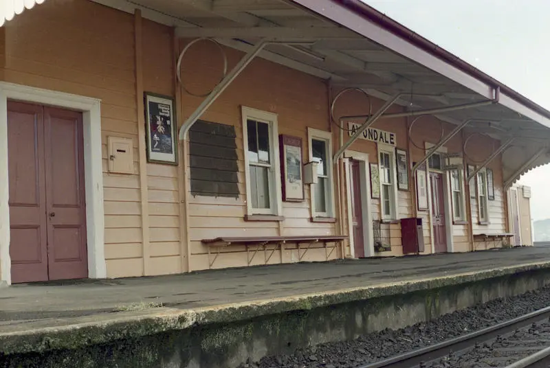 Photograph of Avondale railway station