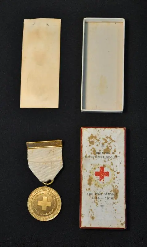 Medal British Red Cross War Medal