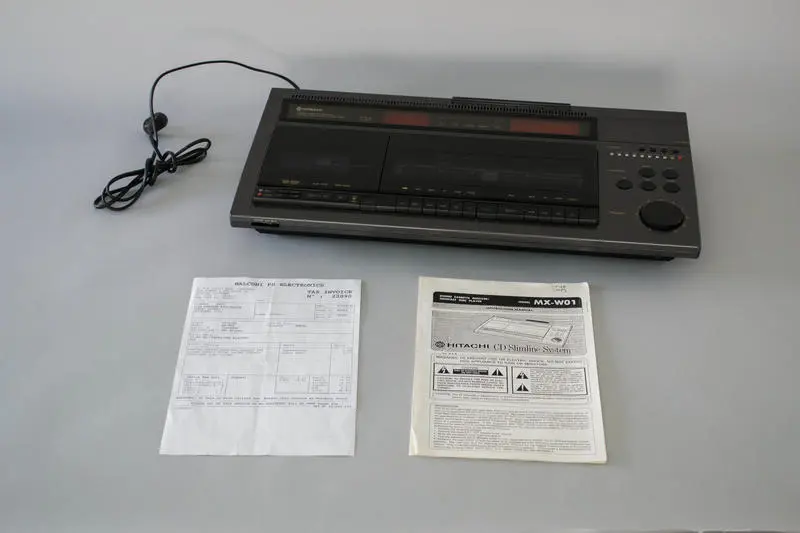 CD and Audio Cassette Player Hitachi CD Slimline System