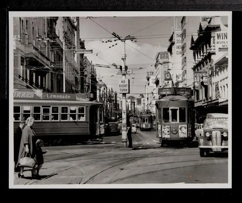 Tram 225 and at intersection of Queen Street