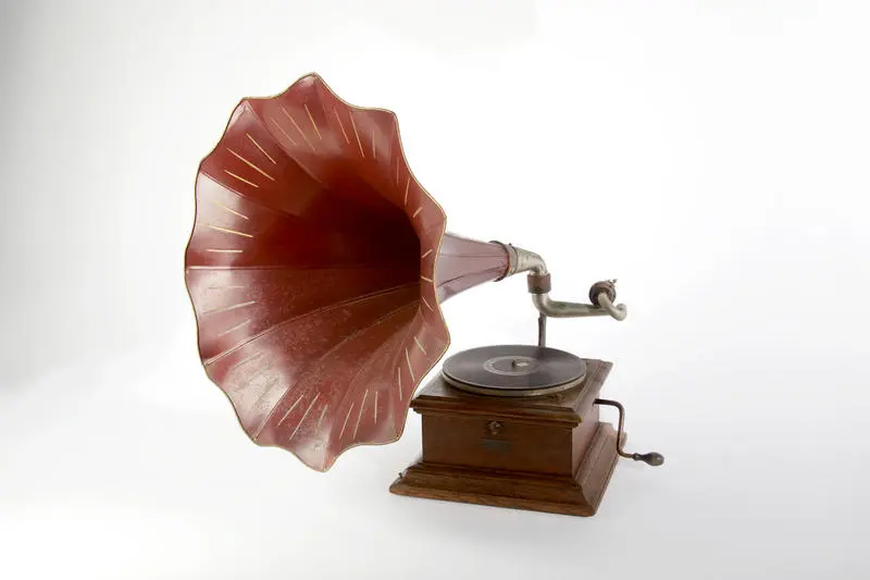Gramophone HMV Monarch Junior
