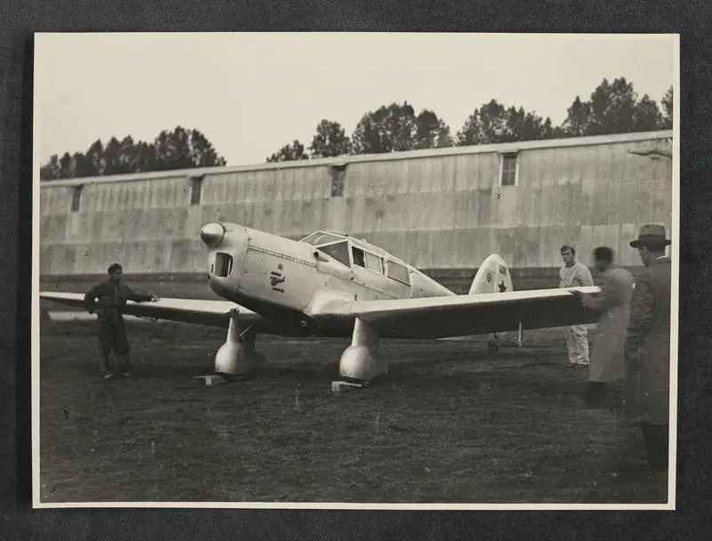 Percival Gull G-ADPR at Naples Airport after the Australia-England flight was diverted to Naples