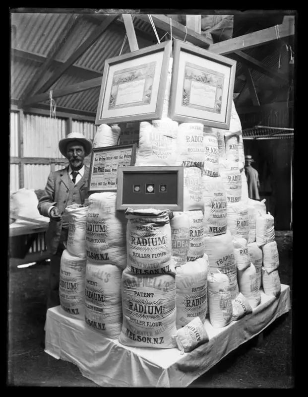 Display of Radium Flour, Brightwater Mills