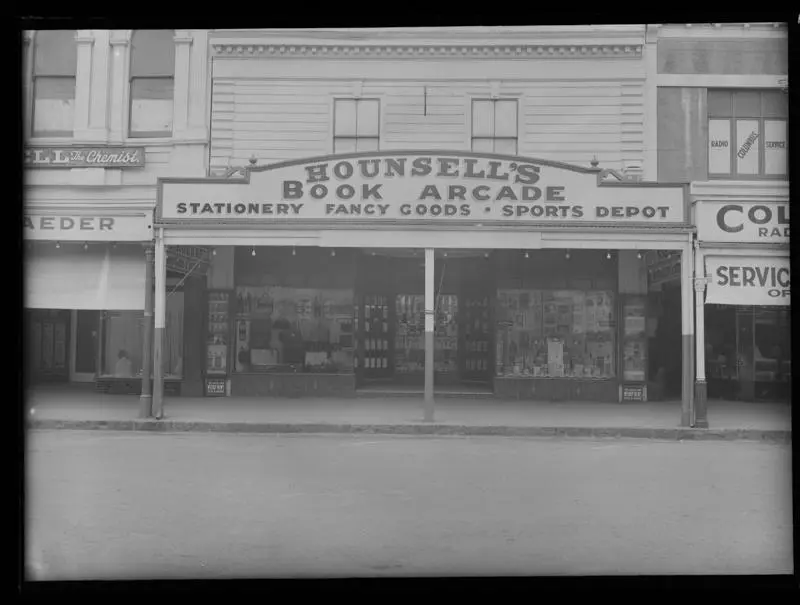 Hounsells, bookshop