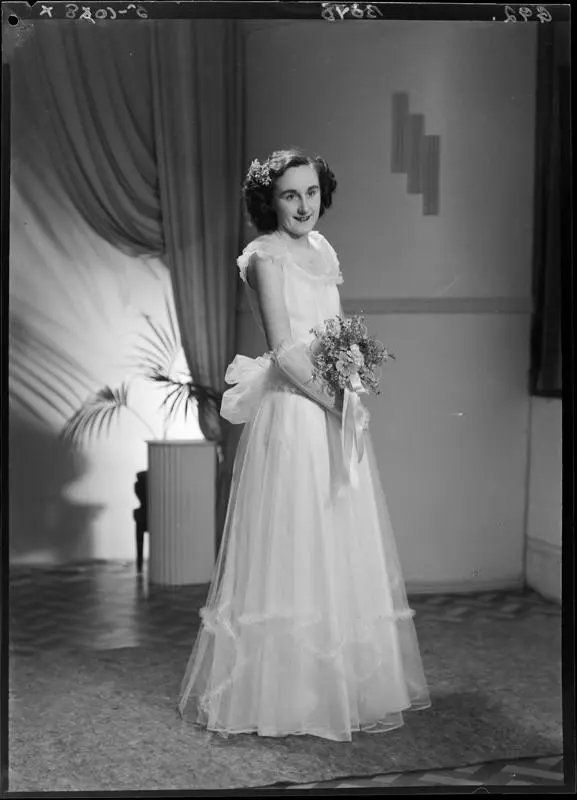 Boyd, Young Woman