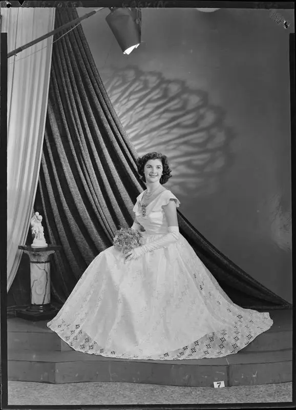 Galvin, Debutante