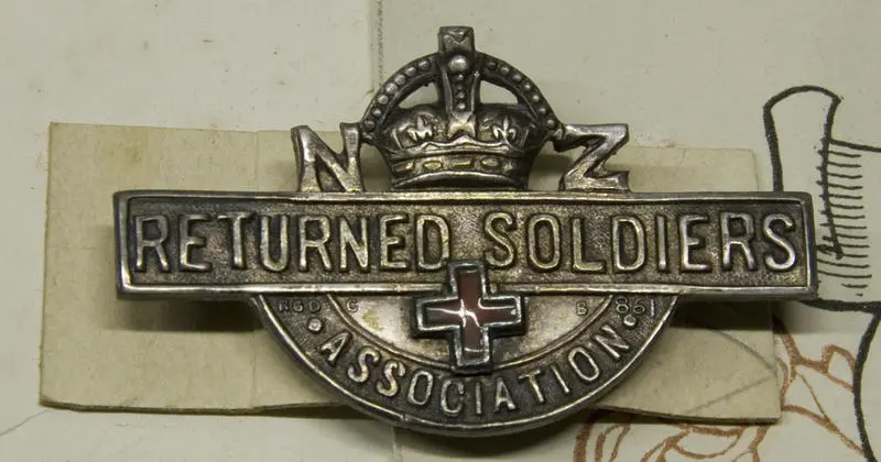 Badge, New Zealand Returned Soldiers' Association (Nurses)
