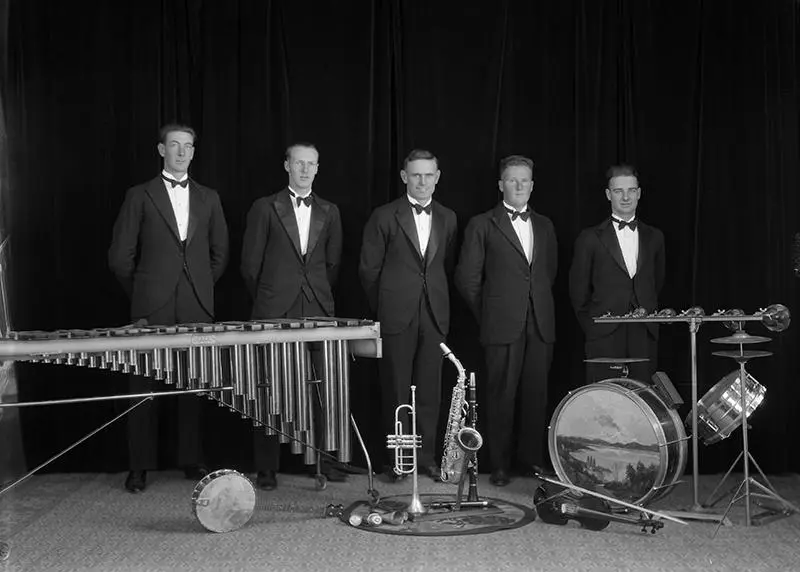 Benton's Band, Group