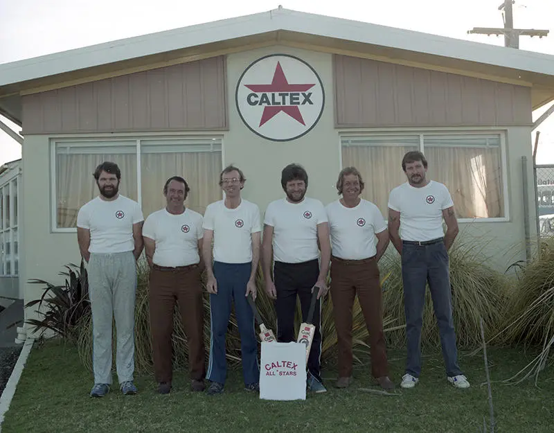 Caltex Indoor Cricket, Team
