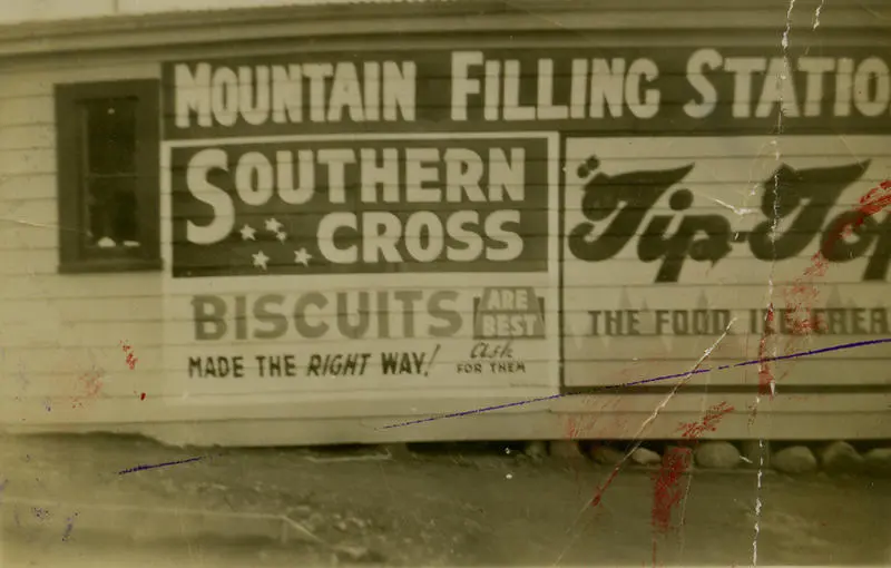 Signwriting on the Mountain Filling Station